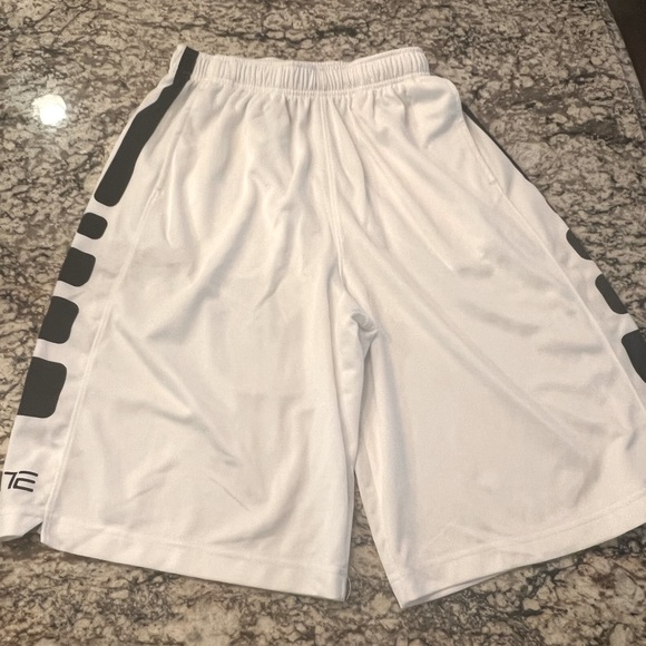 Nike Shorts Mens White Nike Elite Short Poshmark